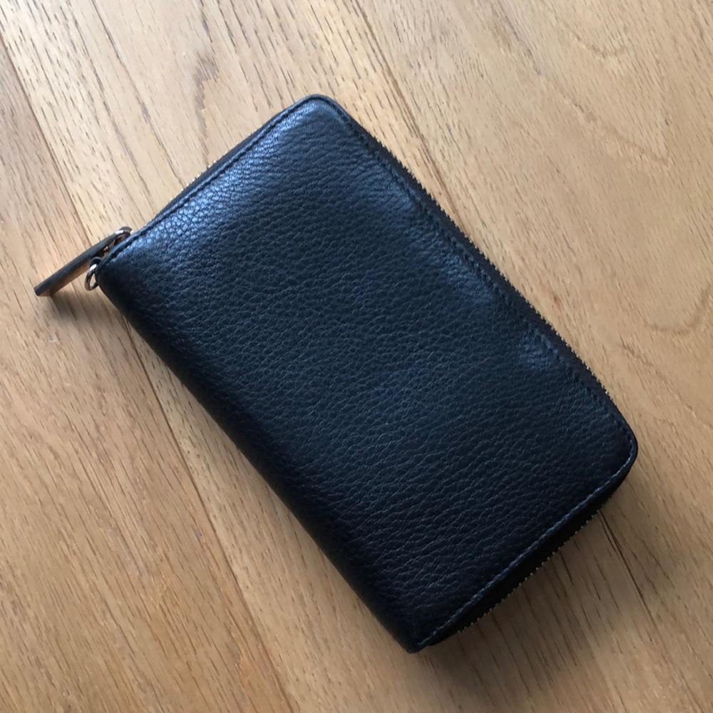 Danier leather wallet